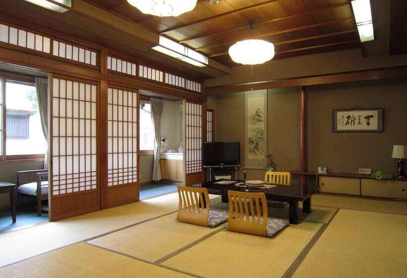 Tsutaya Ryokan