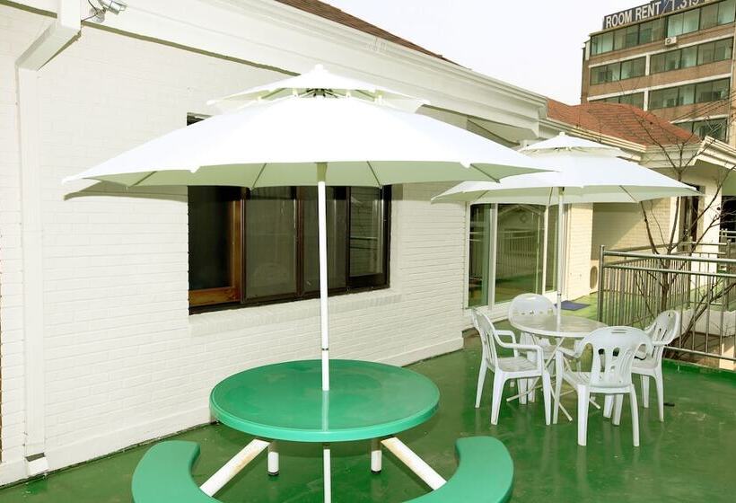 Seoul Myeongdong Stay   Hostel