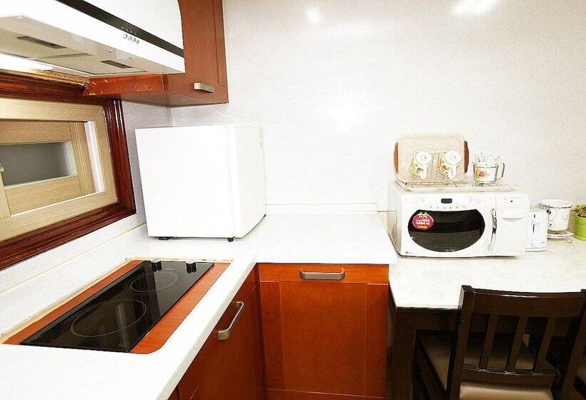 Seoul Myeongdong Stay   Hostel