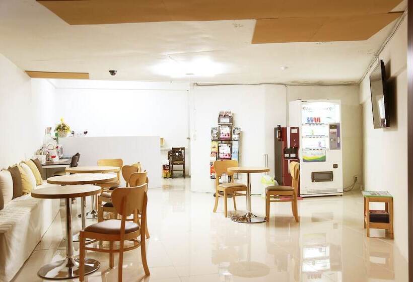 Seoul Myeongdong Stay   Hostel