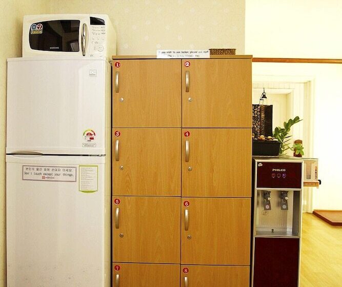 Seoul Myeongdong Stay   Hostel