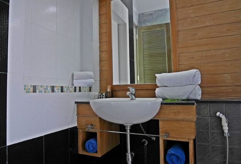 Suriya Som Villa