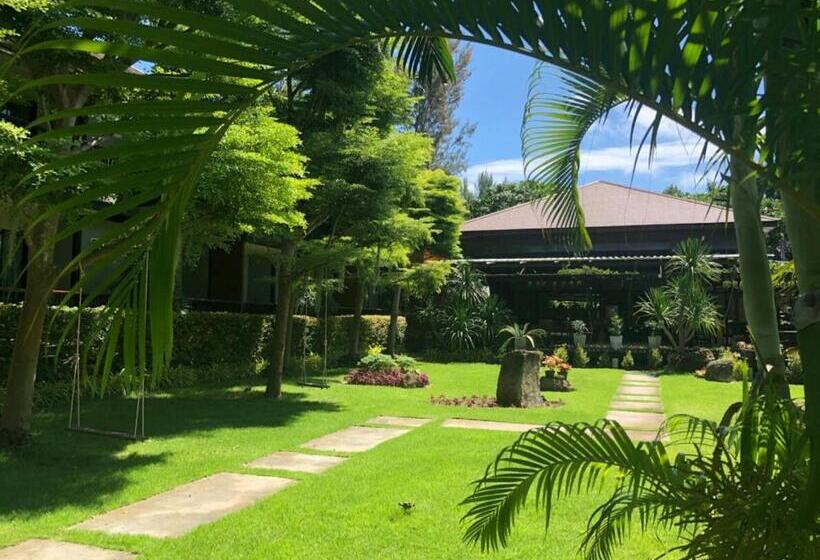 The Breeze Lipe Resort