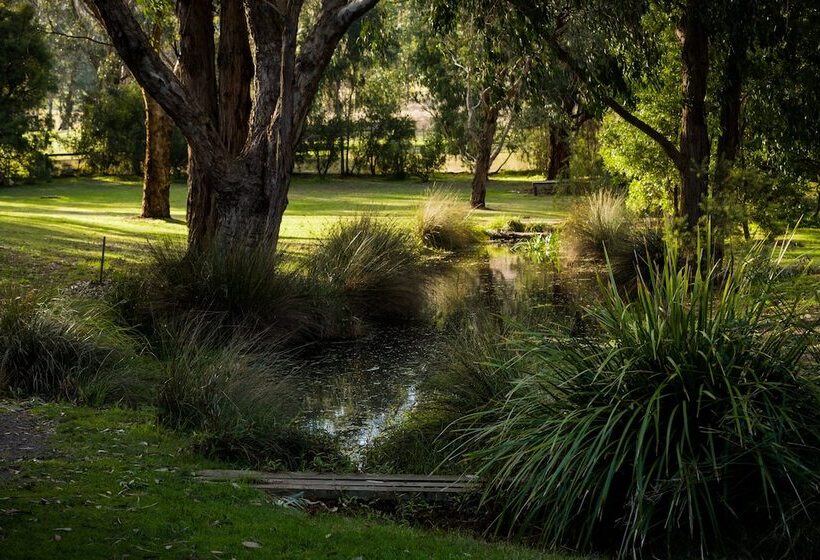 The Burrow At Wombat Bend