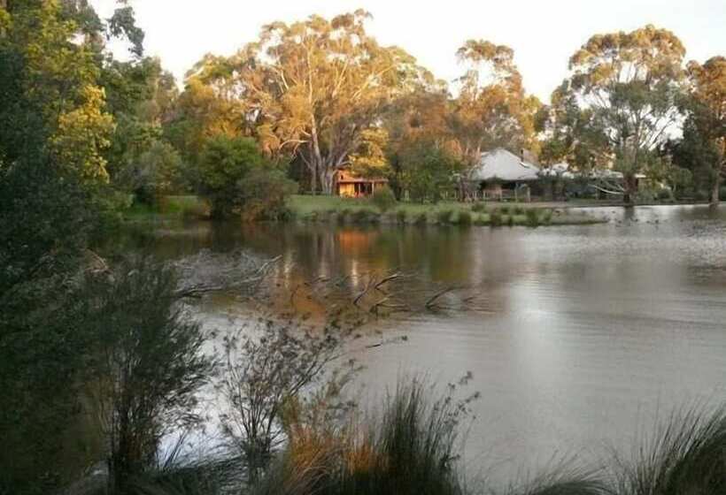 The Burrow At Wombat Bend