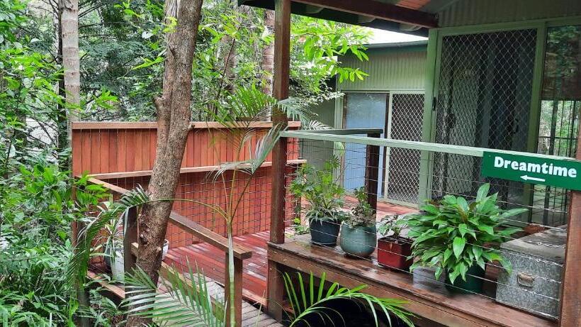 Treetops Montville