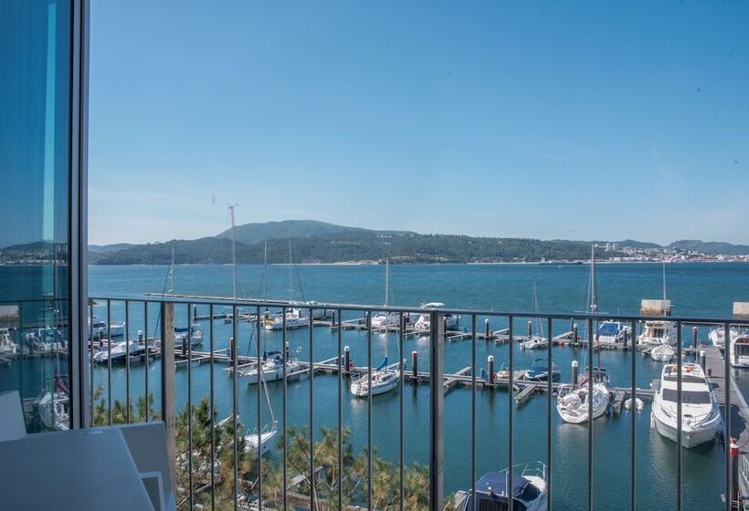 Troia Residence by The Editory  Apartamentos Marina