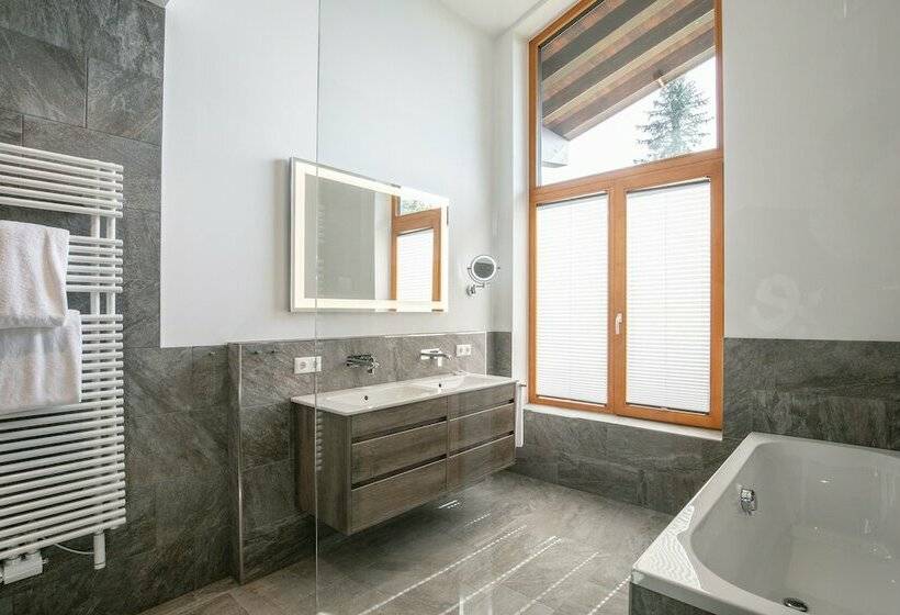 Appart Hotel Amadeus