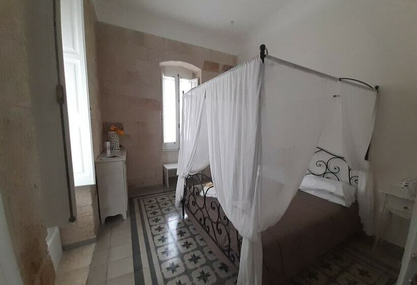 צימר Dimora Girolamo Charming Rooms