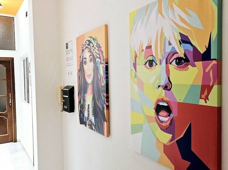 هتل Arc House Plaza