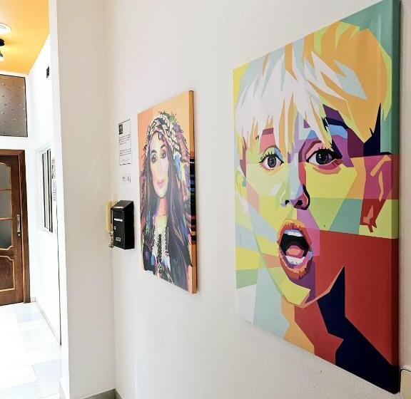 هتل Arc House Plaza