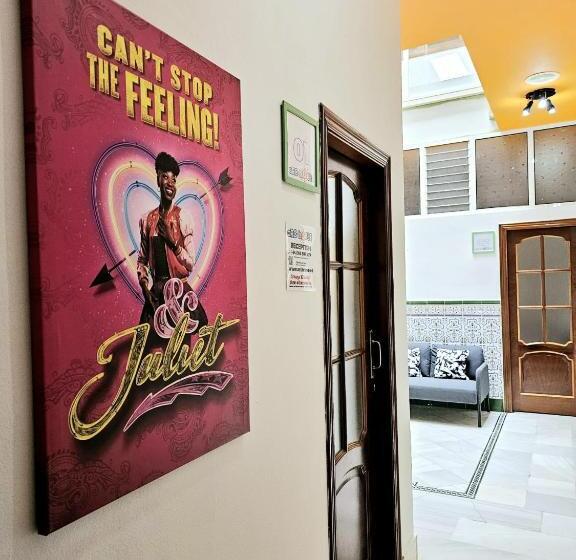 هتل Arc House Plaza