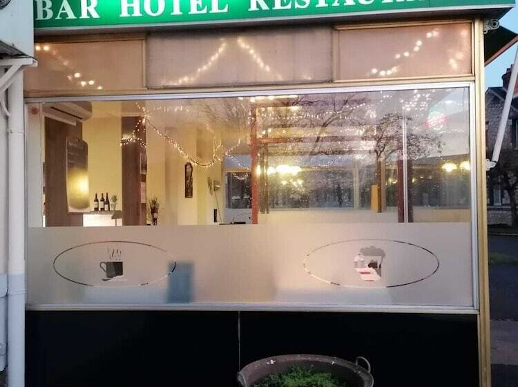 ホテル Au Bon Accueil