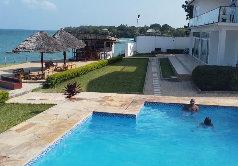 בית מלון כפרי Calamari Beach Villas