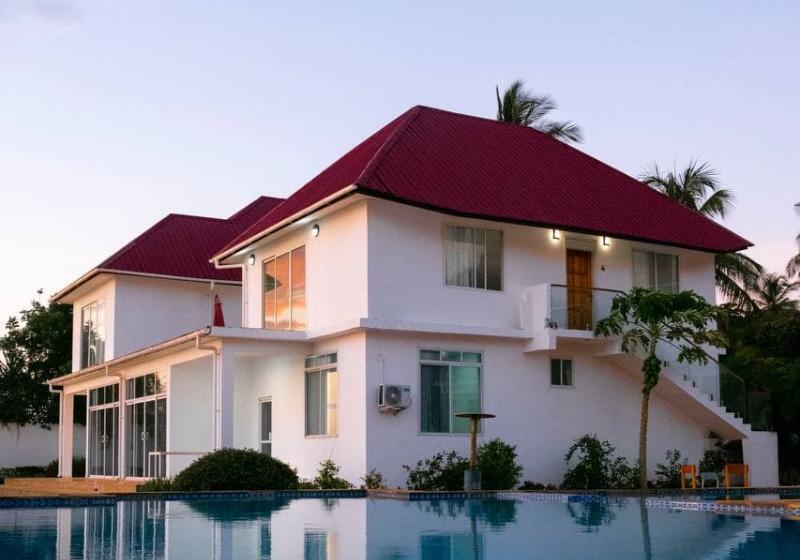 فندق Calamari Beach Villas