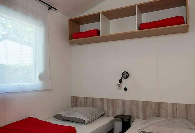 בית מלון כפרי Camping Les 3 Sablières