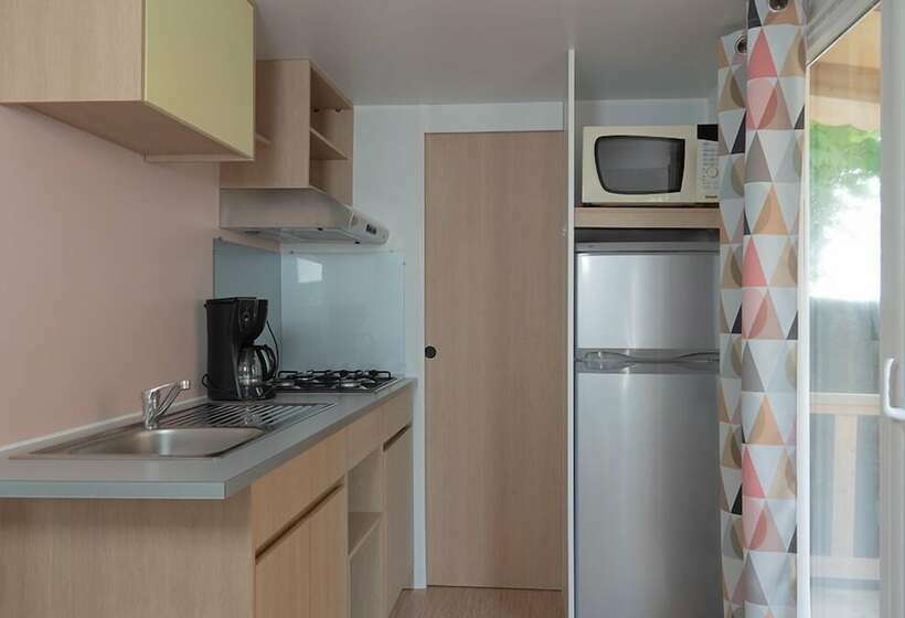 בית מלון כפרי Camping Les 3 Sablières