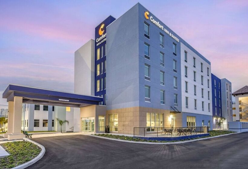 فندق Comfort Inn & Suites New Port Richey Downtown District
