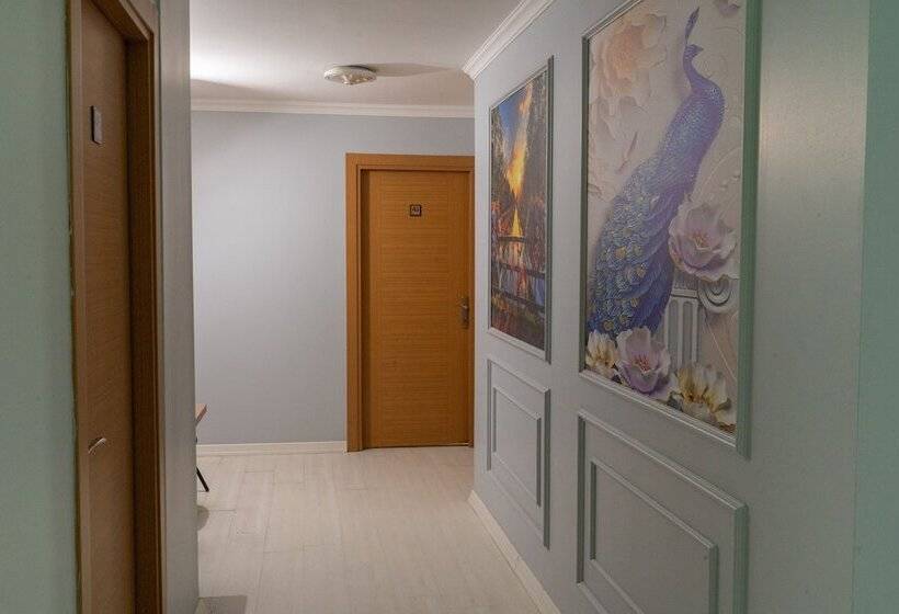 ホテル Heraldic Room