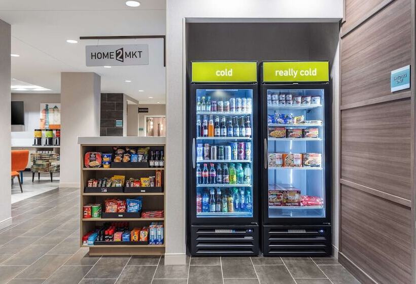 هتل Home2 Suites By Hilton Cedar Rapids Westdale