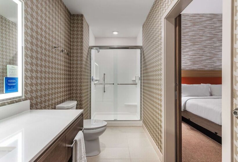 Отель Home2 Suites By Hilton Cedar Rapids Westdale