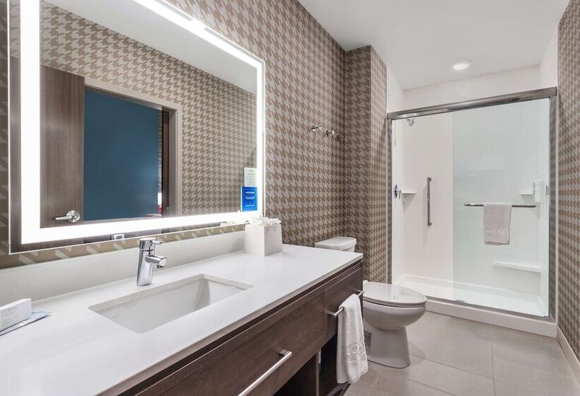 Отель Home2 Suites By Hilton Cedar Rapids Westdale