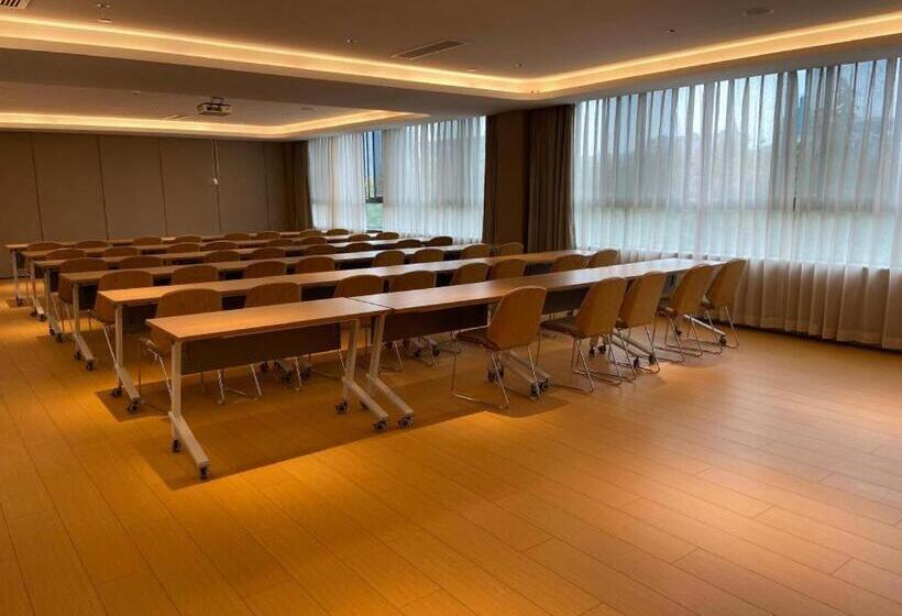 Ji Hotel Wuxi Huishan Wanda Plaza