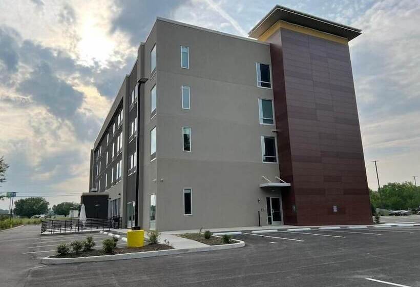 فندق La Quinta Inn & Suites By Wyndham Manchester   Arnold Afb