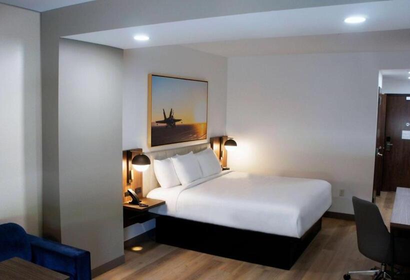 فندق La Quinta Inn & Suites By Wyndham Manchester   Arnold Afb