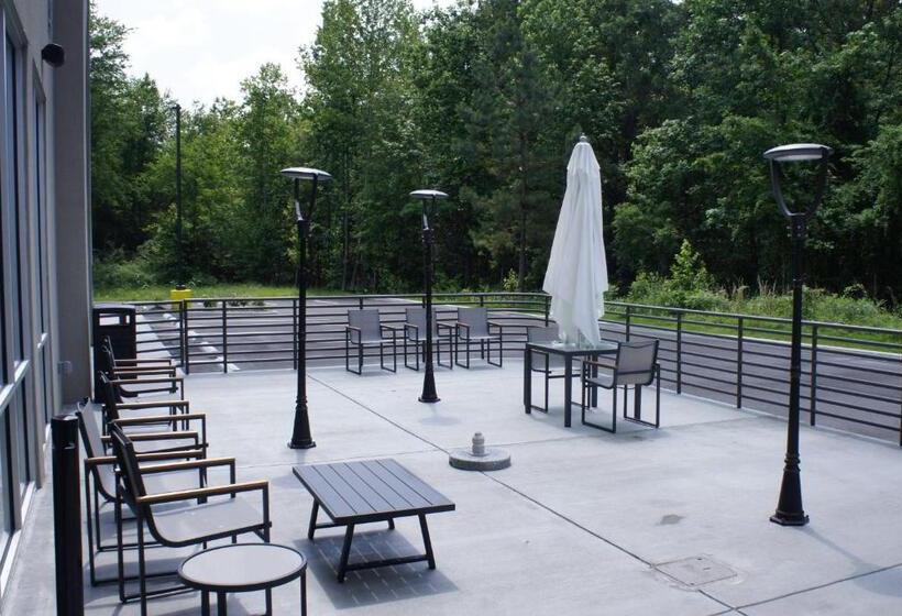 فندق La Quinta Inn & Suites By Wyndham Manchester   Arnold Afb