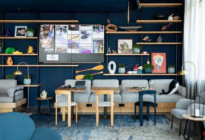 ホテル Moxy Plymouth