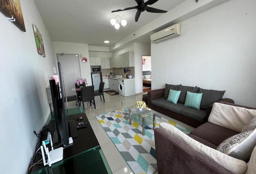 هتل D Gunduls Homestay Family Suite 2r 2b By Dgh I City