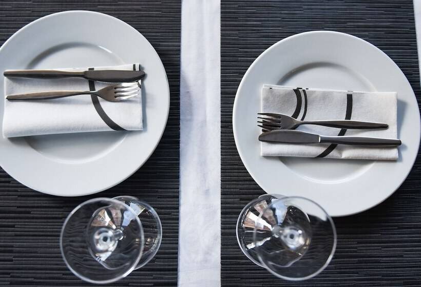 בית מלון כפרי Olivia S Hill Resort