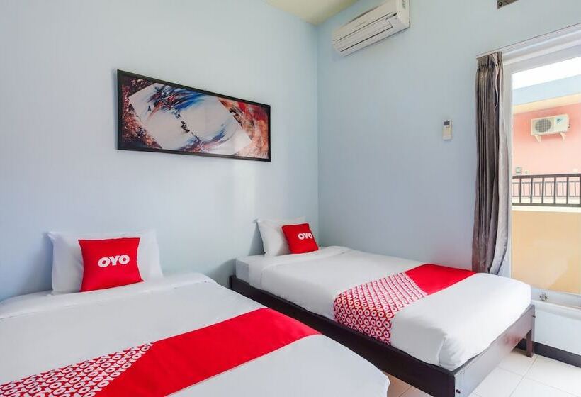 Отель Reddoorz Syariah Near Rsud Tuban