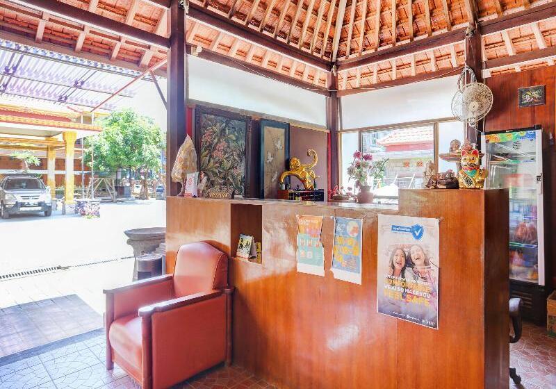 호텔 Oyo 90311 Damai