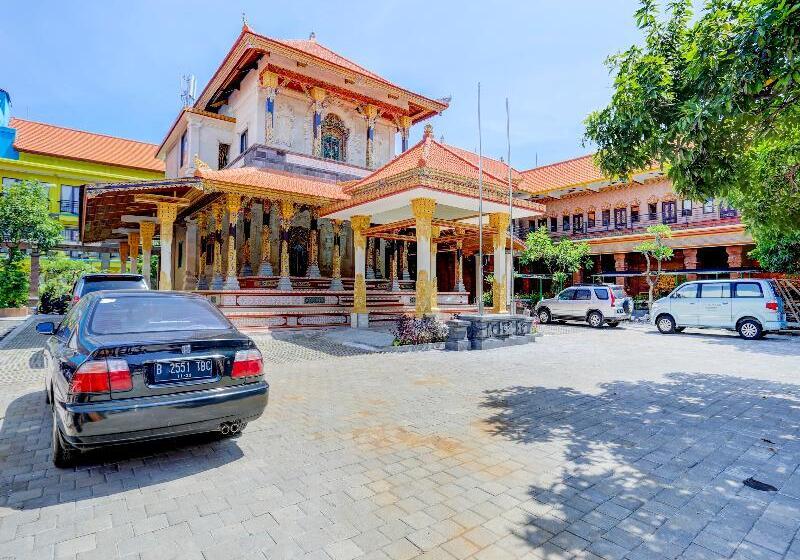 호텔 Oyo 90311 Damai