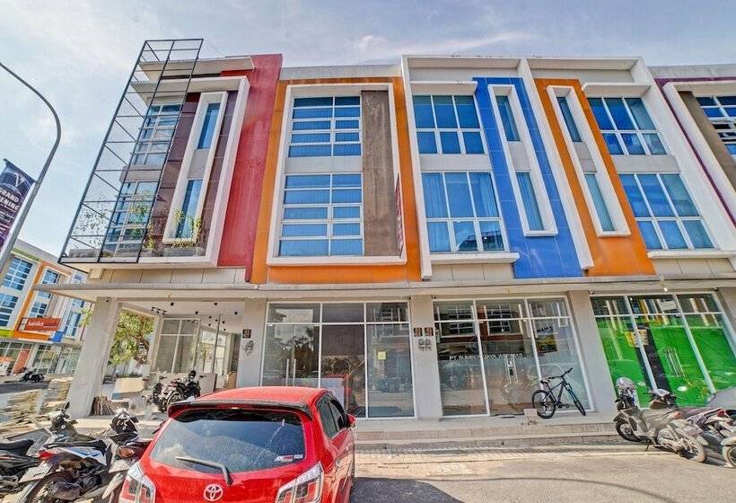 בית מלון כפרי Oyo 90559 Gamacity Residence