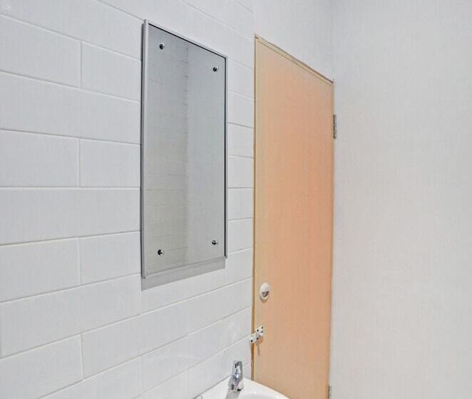 בית מלון כפרי Oyo 90559 Gamacity Residence