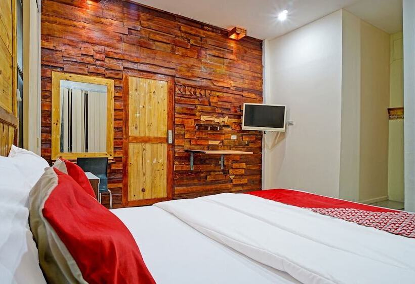 فندق Oyo 90979 Ryfana Residence Syariah