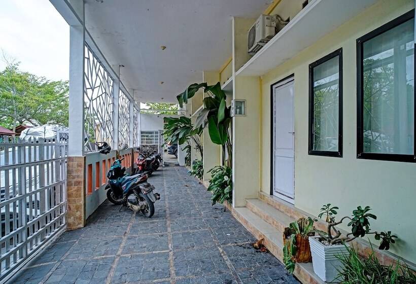 فندق Oyo 90979 Ryfana Residence Syariah