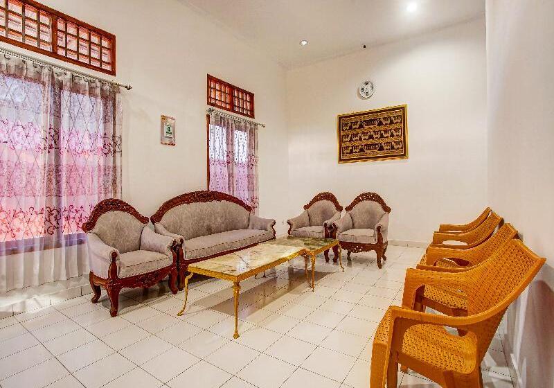 فندق Oyo 91055 Homestay Syariah