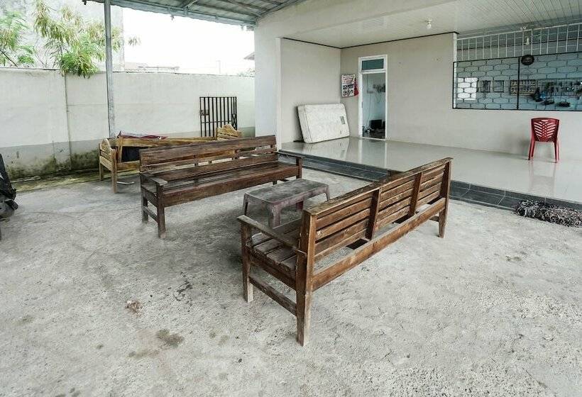 فندق Oyo 91184 Penginapan Indah Permai