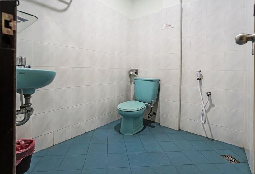 فندق Oyo 91184 Penginapan Indah Permai