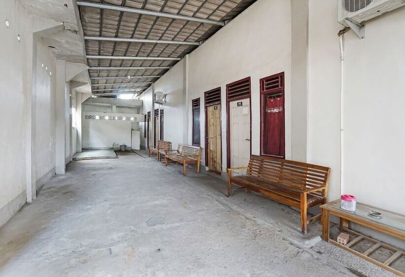 فندق Oyo 91184 Penginapan Indah Permai