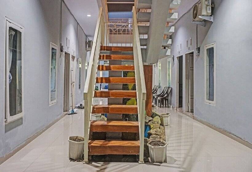 호텔 Oyo 91219 Adhyaksa Homestay Makassar