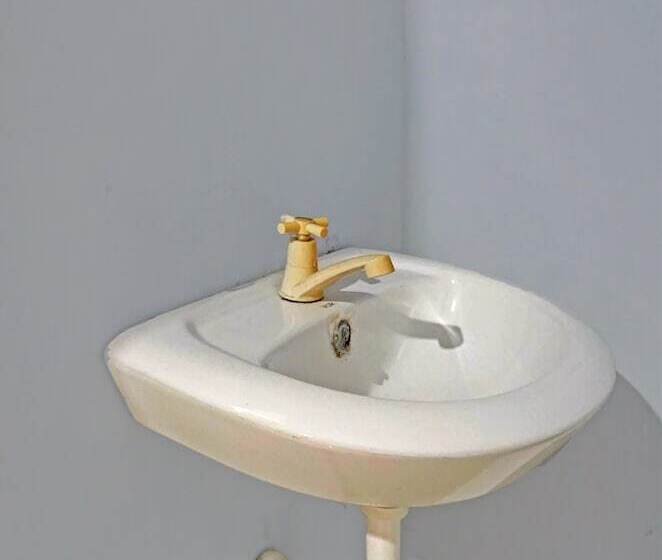 호텔 Oyo 91219 Adhyaksa Homestay Makassar