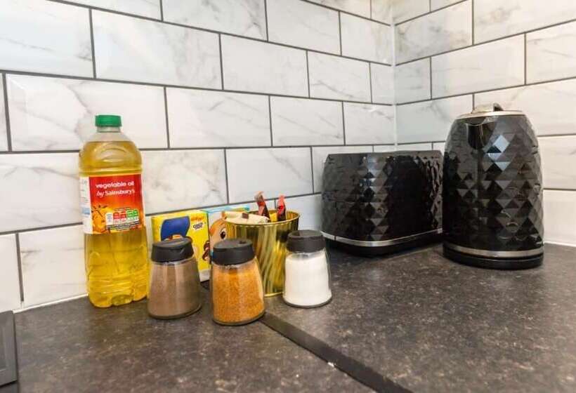 酒店 Oyo Five Seasons  Liverpool City L7