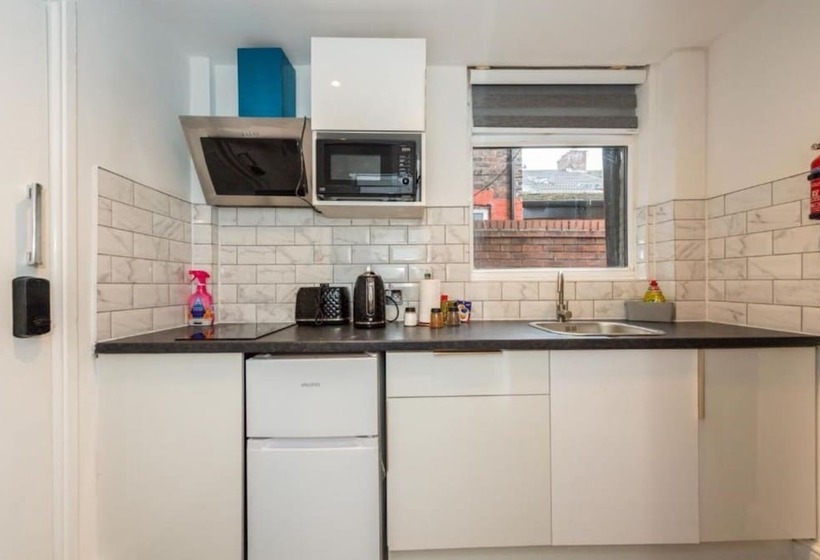 酒店 Oyo Five Seasons  Liverpool City L7