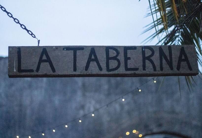 هتل Palacio Santa Candida