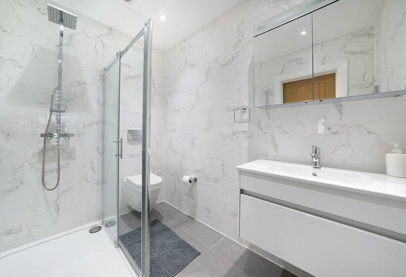 酒店 Panther House By Oval